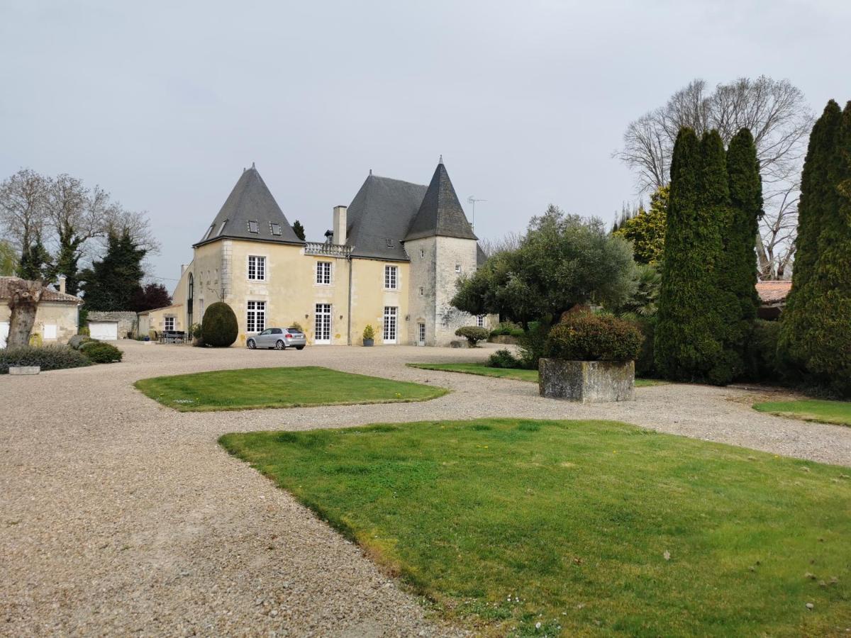 Chateau De La Vallade Saint-Porchaire Extérieur photo
